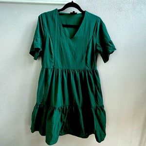 Nursing queen dark green nursing dress with pockets
